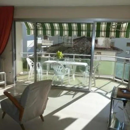 Velasquez One Bed Apartment Cannes